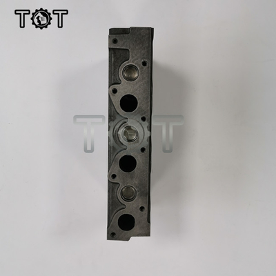 1A033-03043 Kubota D1703 ฝาสูบ U35 L3430 อะไหล่เครื่องยนต์รถขุด